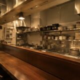 【口コミで指摘される前に】飲食店の油汚れ・ベタつきをコーティングで予防